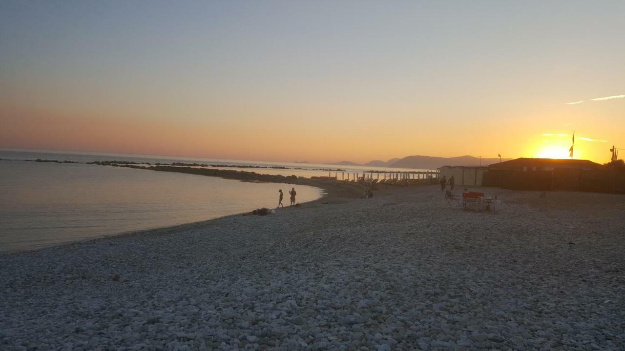 マッサSogno Vacanzeアパートメント エクステリア 写真